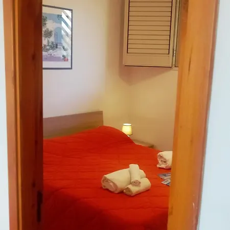 Bilocale Delle Robinie In Baia Apartment